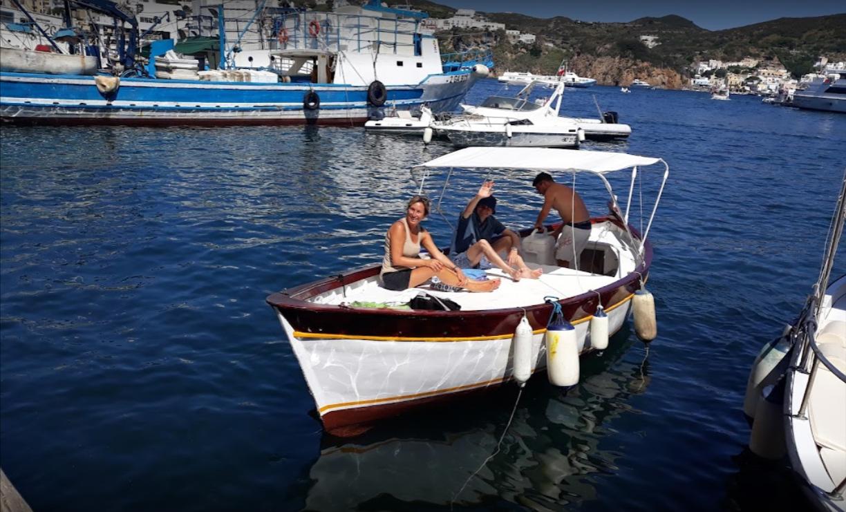 Cocò gite turistiche e noleggio barche a Ponza